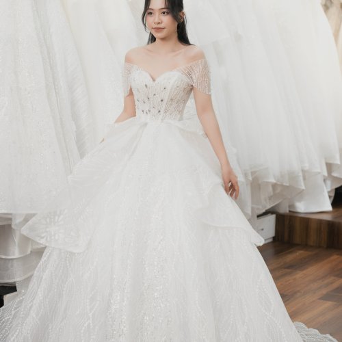 VÁY CƯỚI DIAMOND D06