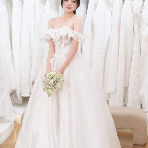 VÁY CƯỚI LUXURY L11